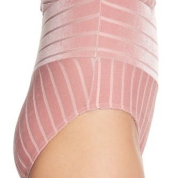 ⛔Kenneth Cole New York Mio One Shoulder Bodysuit - Picture 2 of 8